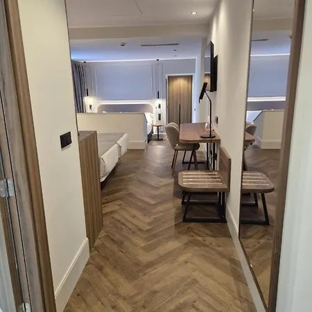 Hotell Silken Rona Dalba