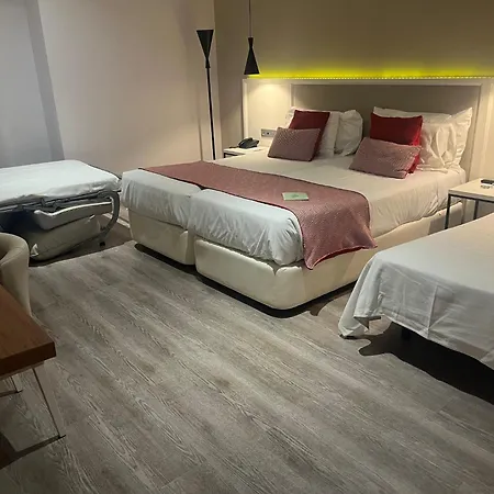 Отель Silken Rona Dalba 3*