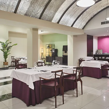 Silken Rona Dalba 3* سلامنكا