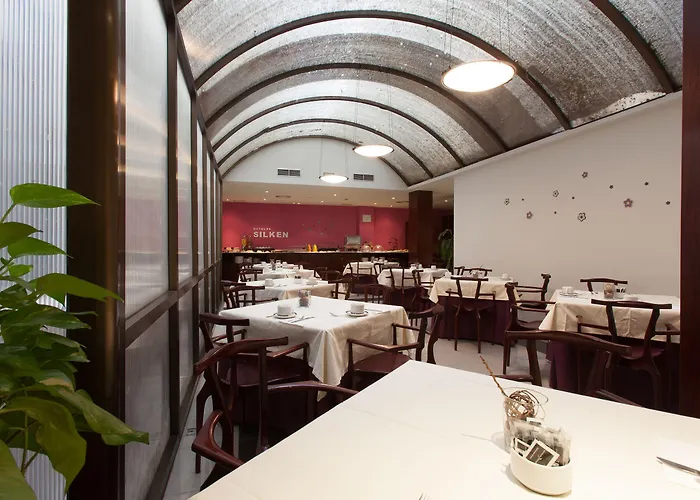 Silken Rona Dalba 3* Саламанка