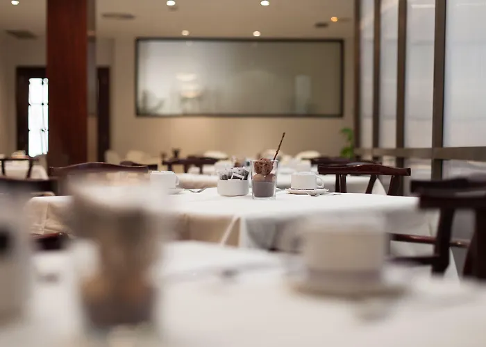 Отель Silken Rona Dalba Саламанка