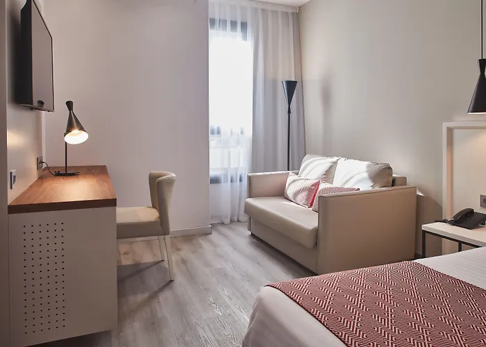 Отель Silken Rona Dalba 3*