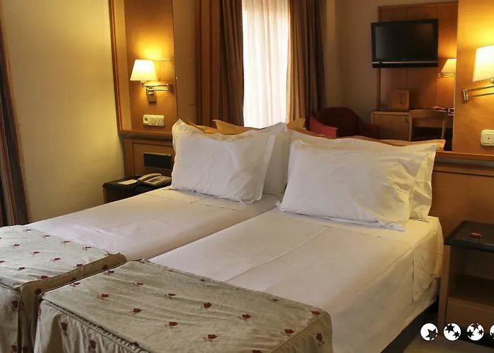 Отель Silken Rona Dalba Саламанка